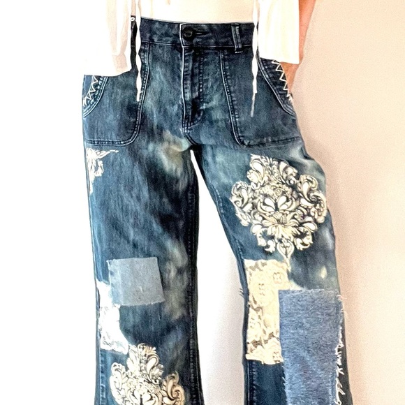 Upcycled Artistic Patchwork Flare Jeans, embroidery, painted, patched - Picture 4 of 6